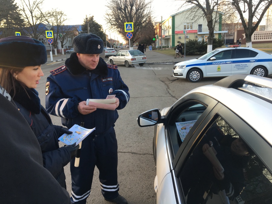 Госавтоинспекция предостерегает участников дорожного движения от дачи взятки должностному лицу 