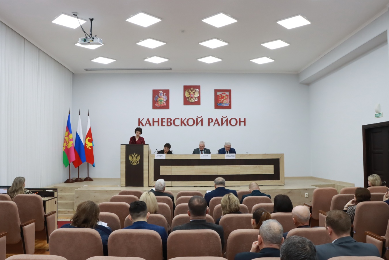 В Каневском районе 25 марта состоялась 8-я сессия райсовета депутатов