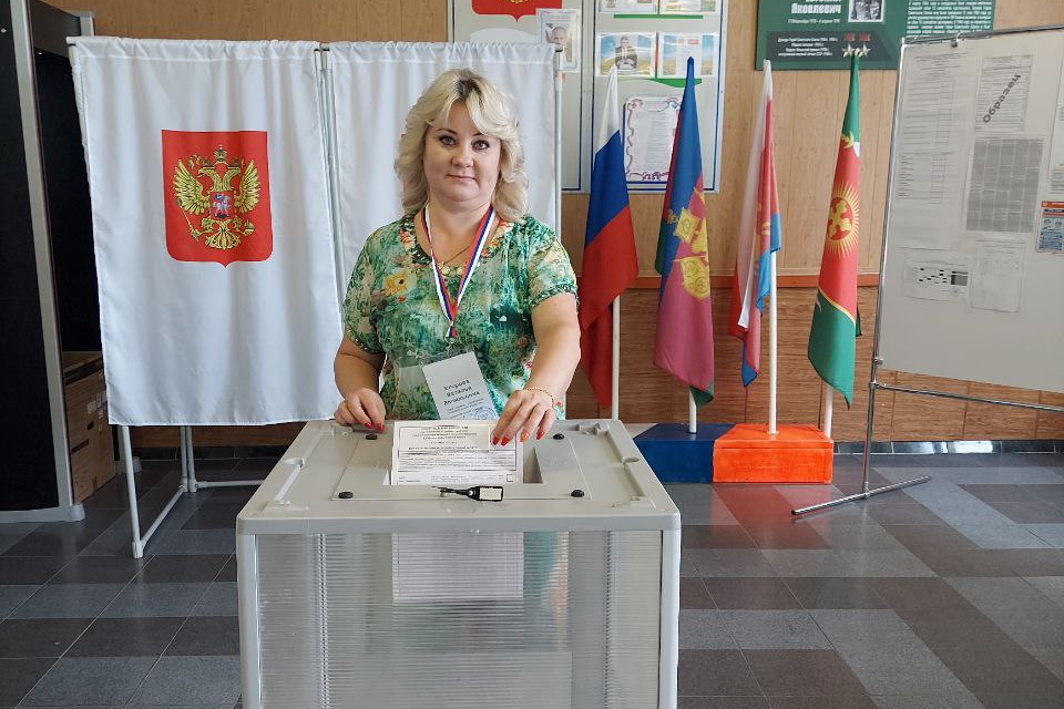 Жители района уже спешат на избирательные участки