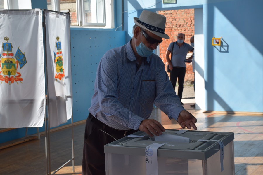 Избирательные участки завершили свою работу