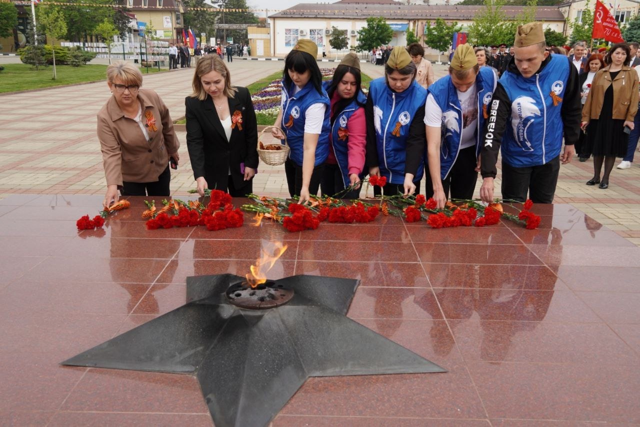 О тех, кто уже не придёт никогда, - помните!   