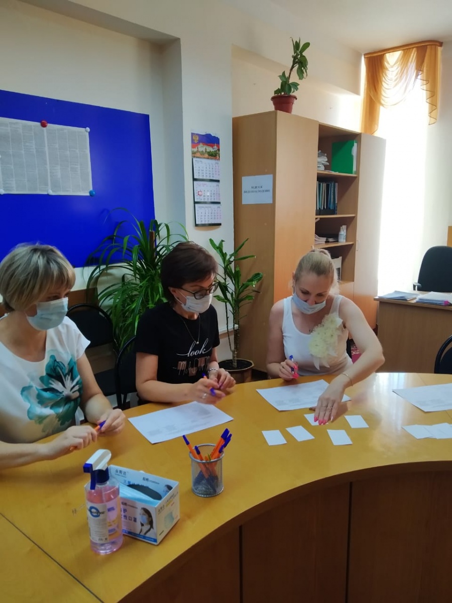 В территориальной избирательной комиссии Каневская состоялась жеребьевка печатной площади для кандидатов в газете «Каневские зори» 