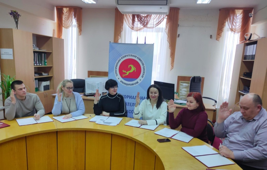 Заседание ТИК Каневская