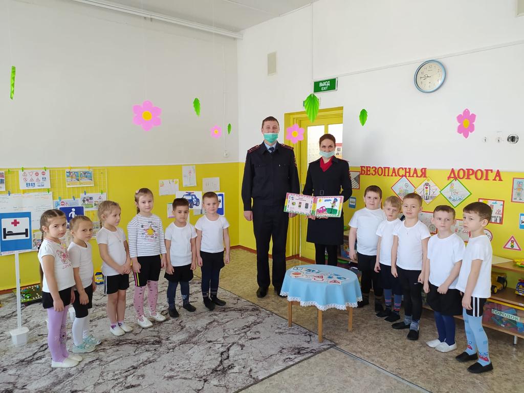 Каневские дорожные полицейские провели акцию «Юный пешеход»