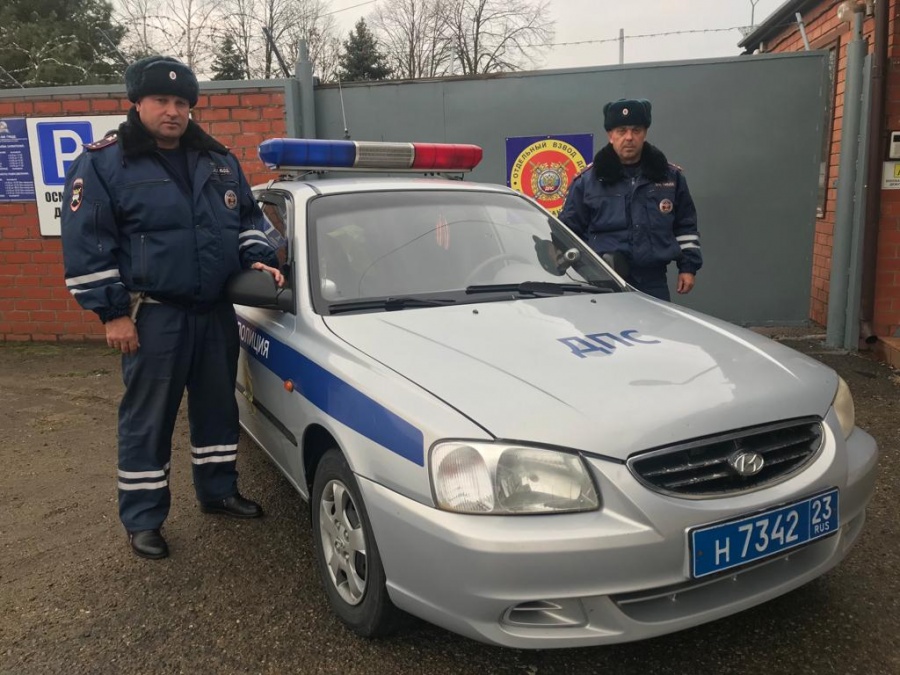 В нужное время в нужном месте оказались Каневские полицейские