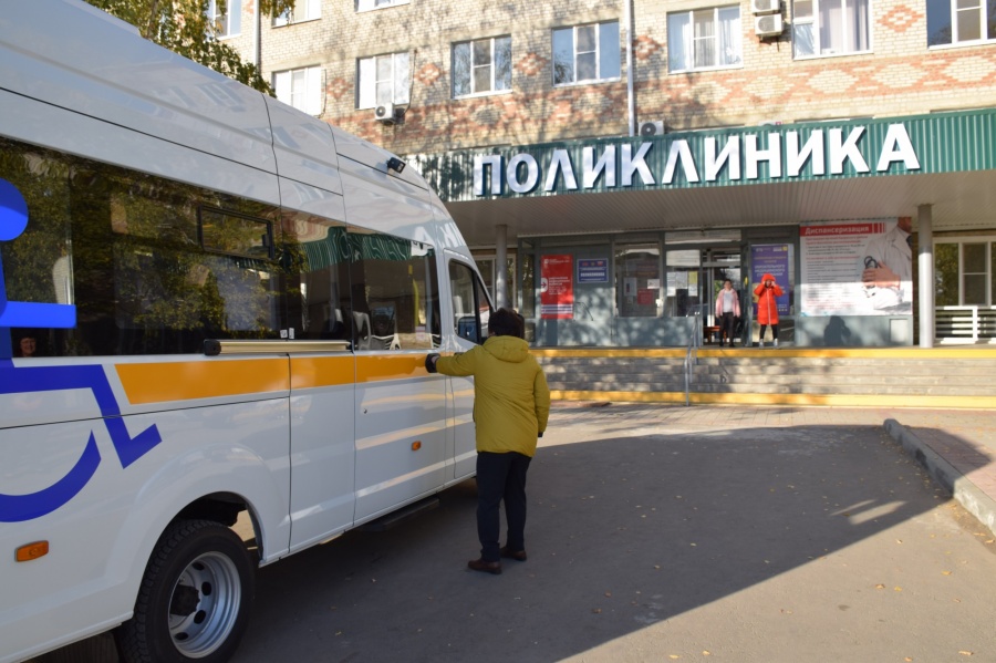 За месяц спецавтомобиль доставил в медучреждения района тридцать жителей старшего возраста