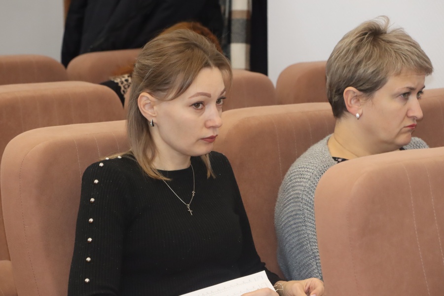 Сегодня в администрации района состоялось заседание комиссии по делам несовершеннолетних и защите их прав