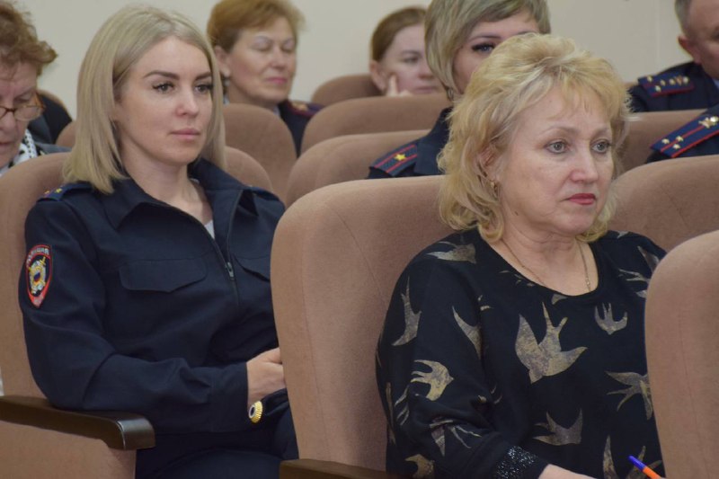 В администрации района состоялось очередное заседание комиссии по делам несовершеннолетних