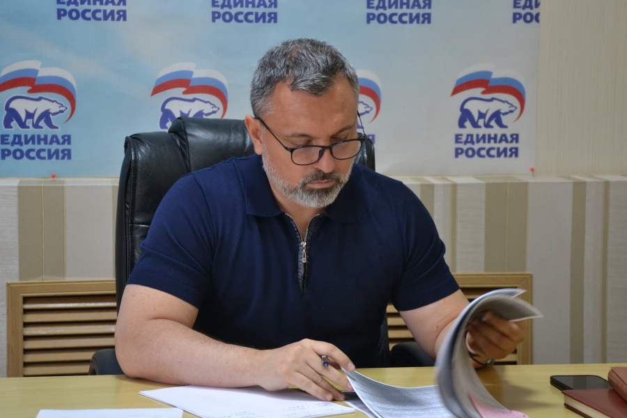 Депутат Госдумы Дмитрий Лоцманов с рабочим визитом посетил Каневской район