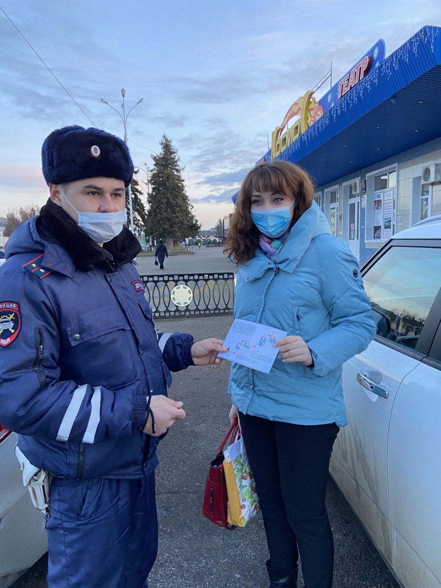 Каневские полицейские провели акцию «Перевози ребенка правильно»