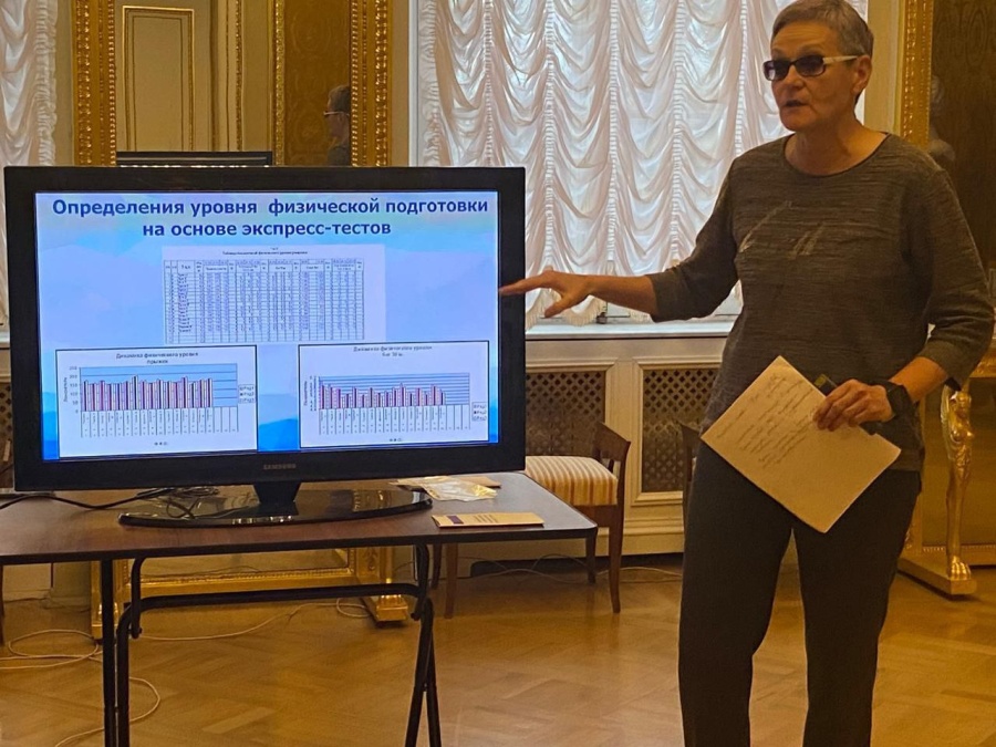 Директор спортшколы «Олимпиец» Надежда Вольнова поделилась с коллегами опытом работы Директор спортшколы «Олимпиец» Надежда Вольнова поделилась с коллегами опытом работы