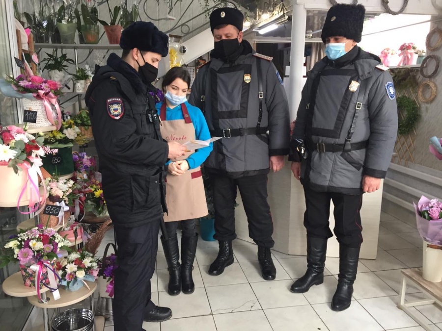 Каневские полицейские провели информационно-профилактическую акцию «Нет – кибермошенничеству!»