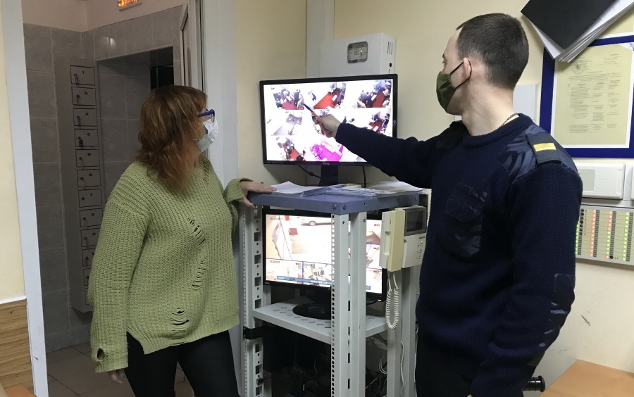 В Каневском районе общественница проверила условия содержания в изоляторе временного содержания