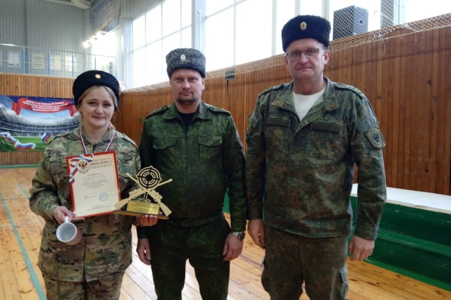 Бухгалтер Каневского РКО Светлана Бабинская победила в соревнованиях по стрельбе