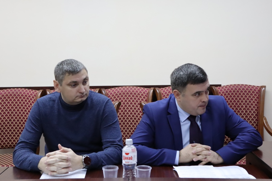 Рабочую встречу провел глава района Александр Герасименко и прокурор Артем Шаблов с представителями ресурсоснабжающих организаций