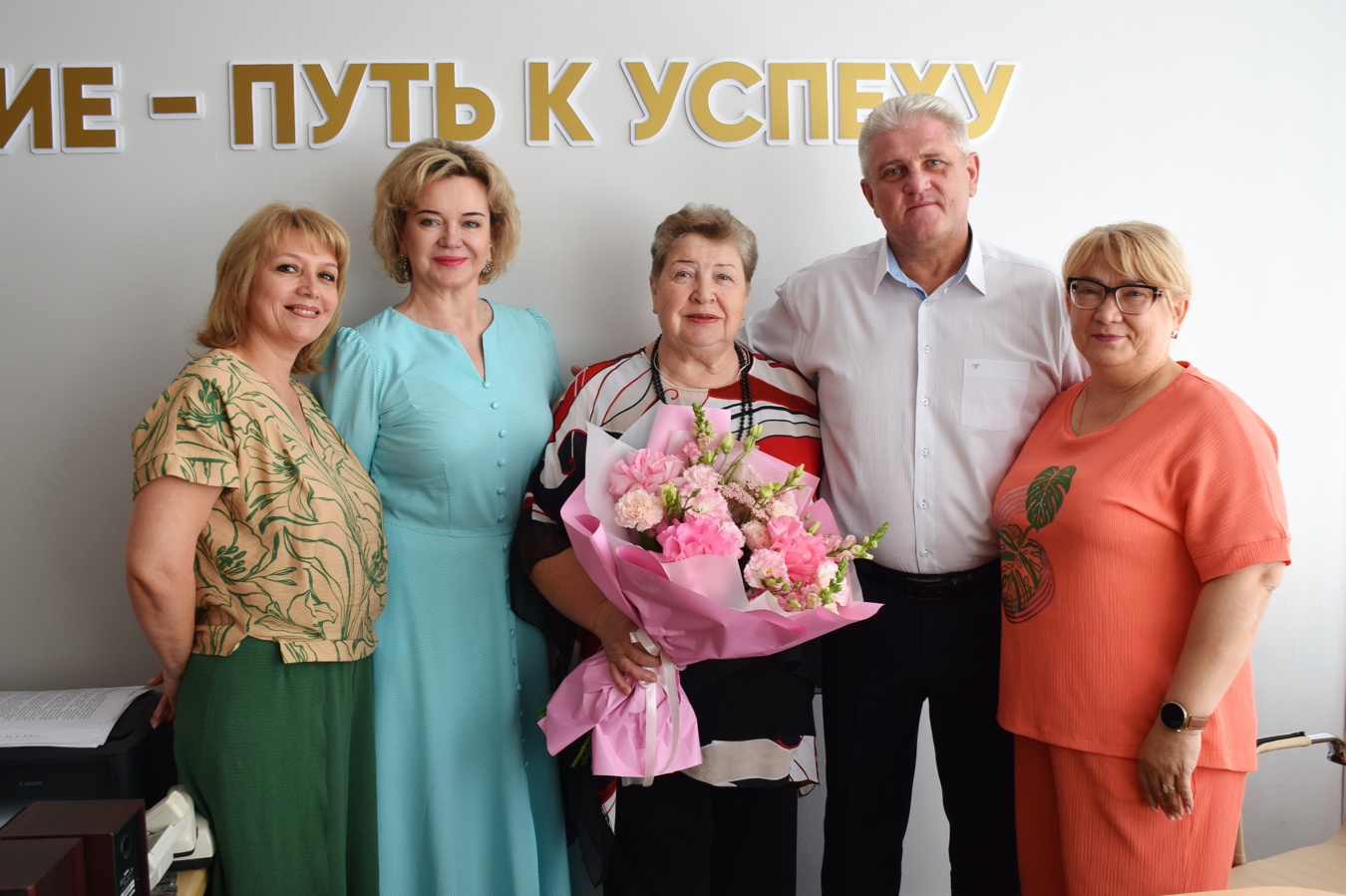 Руководитель муниципалитета поздравил с юбилеем почётного жителя Каневского района