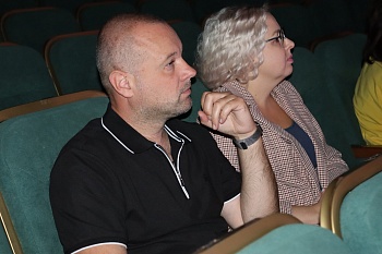 В Каневском РДК, где расположен избирательный участок № 17-06, состоялся праздничный концерт