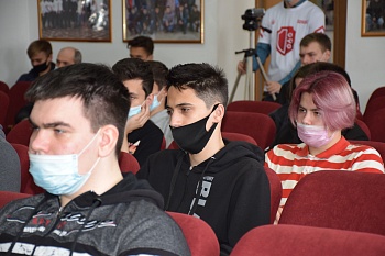 Представители «Молодёжного патруля» рассказали студентам КАТК о кибербезопасности