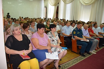 До выборов осталось чуть меньше двух недель