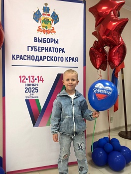 Каневчане на избирательные участки приходят семьями