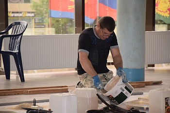  В рамках краевой программы "Развитие культуры" продолжается капитальный ремонт танцевального зала РДК