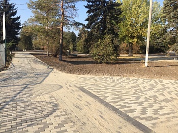 В Каневском районе завершаются работы по реконструкции станичных парков