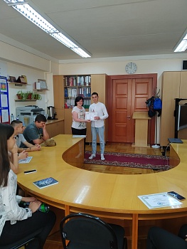 Слушатели «Молодежной школы правовой и политической культуры» Каневского района получили сертификаты