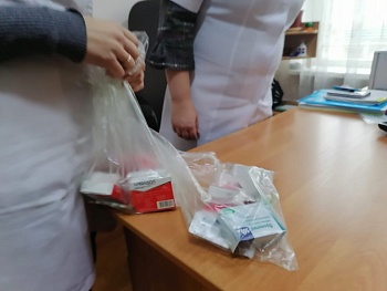 Каневская молодежь активно помогает врачам и населению