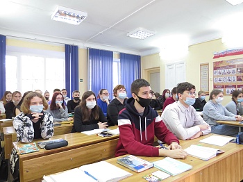 Каневские полицейские провели для подростков занятие по профилактике экстремизма 