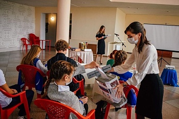 В КАНЕВСКОМ РАЙОНЕ 29 ОКТЯБРЯ ВЫБРАЛИ РУКОВОДЯЩИЙ СОСТАВ УЧЕНИЧЕСКОГО СОВЕТА МУНИЦИПАЛИТЕТА