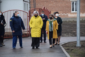 Насколько готовы блок начальной школы и центр единоборств проверили Елена Тыщенко и Артем Шаблов