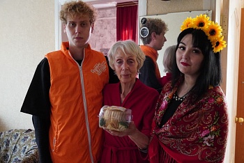 Мы к вам с блинами