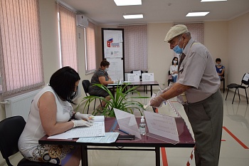 Голосование по внесению поправок в Конституцию РФ в Каневском районе состоялось