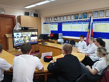 Четвертое лекционное занятие в Молодежной школе правовой и политической культуры.
