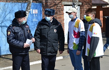 Более 8 миллионов рублей отдали жители района в руки мошенников 