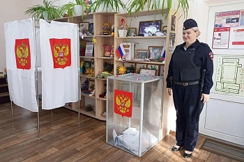 Глава района проверил, как организован процесс голосования