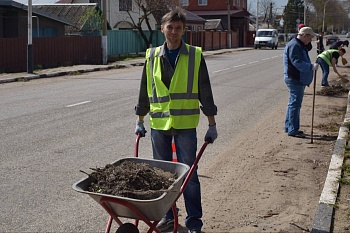 В Каневском районе началась пора субботников 
