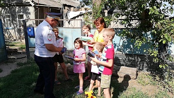 В Каневском районе сотрудники полиции проводят акцию «Помоги пойти учиться»