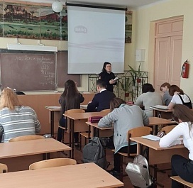 Каневские полицейские провели лекции для школьников района