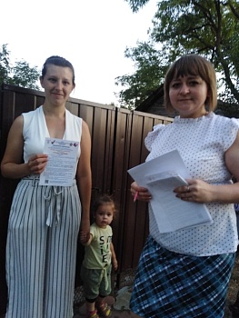 Члены УИК проводят адресное информирование избирателей о выборах