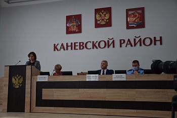 На первой сессии райсовета седьмого созыва избрали главу Каневского района