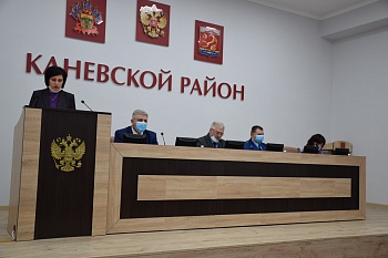 Депутаты райсовета обсудили три вопроса повестки дня четвертой сессии