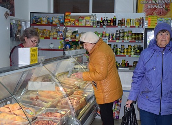 Роман Куринный с рабочим визитом посетил рынок Каневской