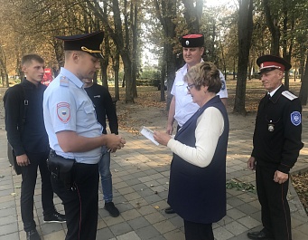 В Каневском районе общественник проверила работу нарядов патрульно-постовой службы