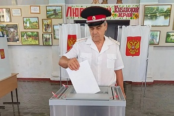 Казаки следят за порядком