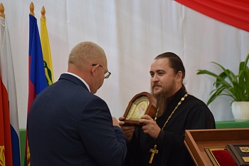 Главой Челбасского сельского поселения в третий раз подряд жители избрали Андрея Козлова