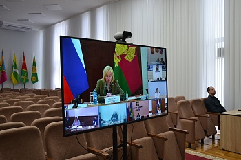 Состоялось заседание комиссии по делам несовершеннолетних и защите их прав при администрации Краснодарского края