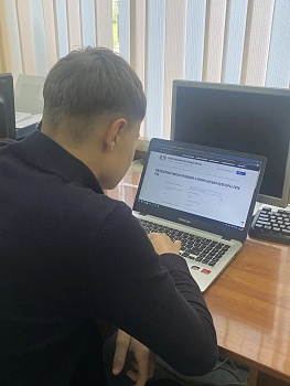 Слушатели Молодежной школы правовой и политической культуры прошли тестирование 