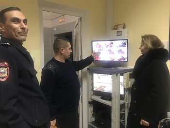 Общественница проверила условия содержания в изоляторе временного содержания