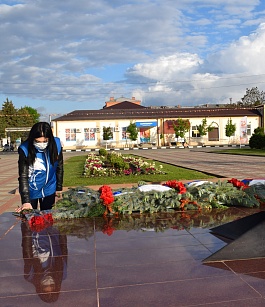 Памяти павших будьте достойны...